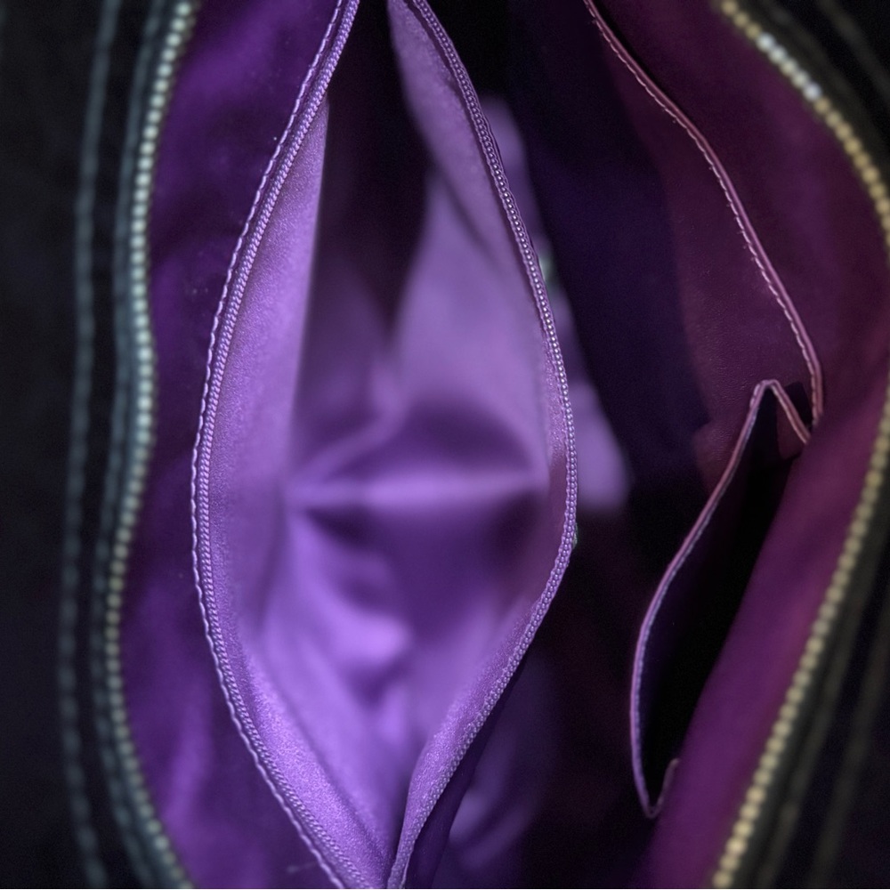 Vintage Y2K Coach Black Leather Shoulder Bag | Silver Hardware | Purple Lining - Picture 9 of 11